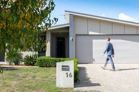 Property photo of 16 Moorina Drive Harristown QLD 4350