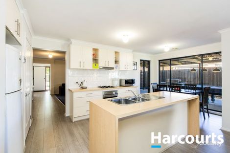 Property photo of 21 Phoenix Avenue Cranbourne VIC 3977