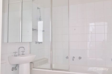 Property photo of 16/1 Greenfield Drive Clayton VIC 3168
