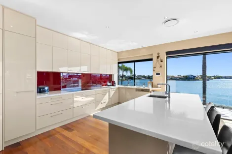 Property photo of 29 Mackay Close Bundall QLD 4217