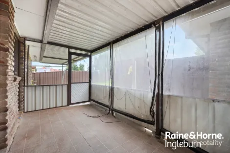 Property photo of 12 Balimo Place Glenfield NSW 2167