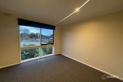 Property photo of 5 Chatswood Avenue Langwarrin VIC 3910