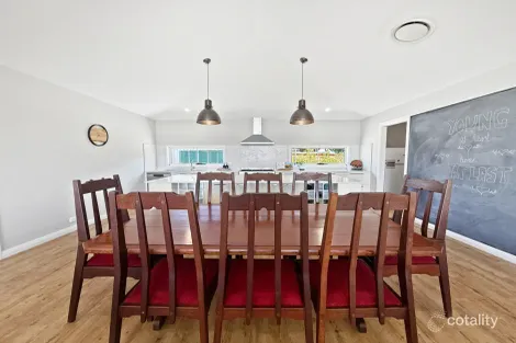 Property photo of 23 Cherry Vale Place Young NSW 2594