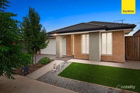 Property photo of 13 Bromley Circuit Thornhill Park VIC 3335