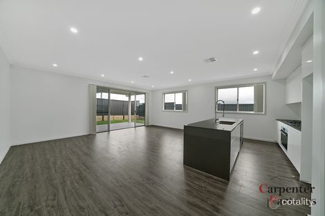 Property photo of 53 Roy Crescent Thirlmere NSW 2572