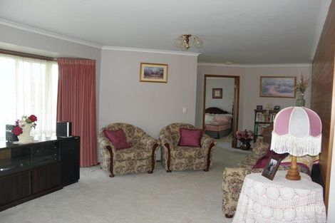 Property photo of 5 Floris Avenue Drouin VIC 3818