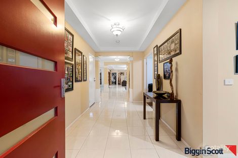 Property photo of 4 Redcliffe Parade Tarneit VIC 3029