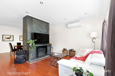 Property photo of 2 Steele Avenue St Kilda VIC 3182