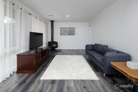 Property photo of 11 Cuneata Close Langwarrin VIC 3910