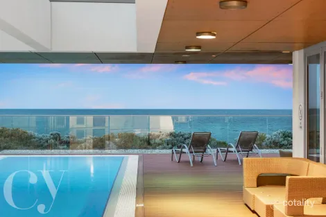 22/21 Ocean Dr, North Coogee, WA 6163