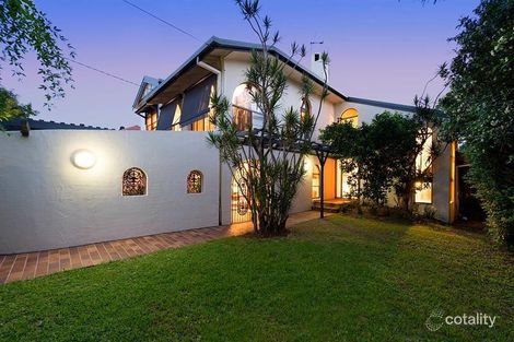 15 Thrushton St, Greenslopes, QLD 4120