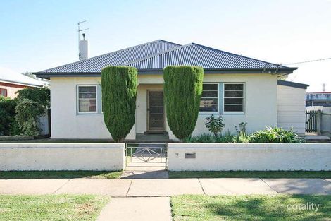 9 Gormly Ave, Wagga Wagga, NSW 2650