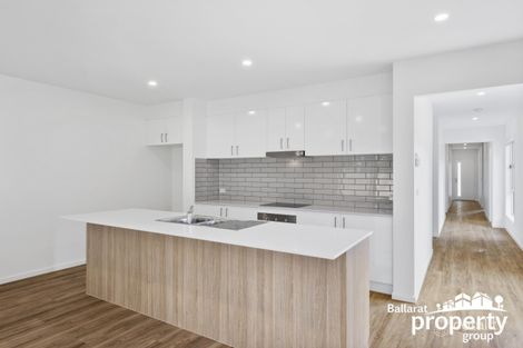 Property photo of 31 Presentation Boulevard Winter Valley VIC 3358