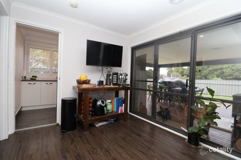 Property photo of 5 Gardenia Avenue Lake Albert NSW 2650