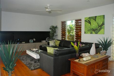 Property photo of 20 Island Road Sapphire Beach NSW 2450