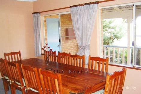 Property photo of 5 Grevillea Cove Dunsborough WA 6281