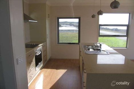 2 Oceanside Bvd, Sulphur Creek, TAS 7316