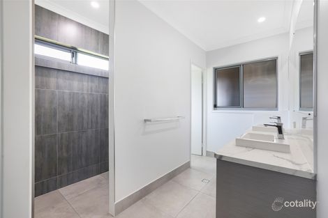Property photo of 21 Gum Nut Drive Ashfield QLD 4670