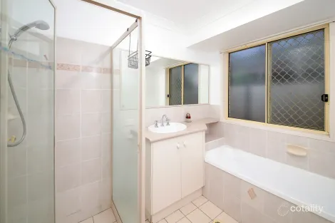 Property photo of 59 Kilsay Crescent Meadowbrook QLD 4131