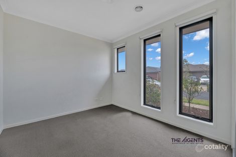 Property photo of 11 Ackerman Avenue Tarneit VIC 3029