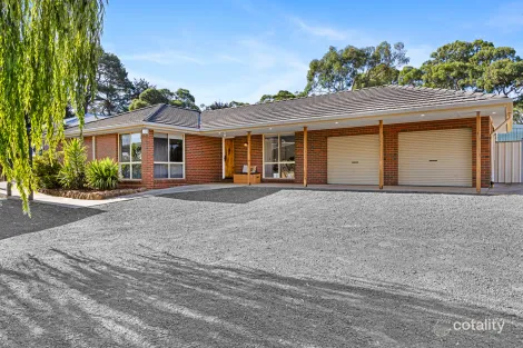 44 Thomas Rd, Haddon, VIC 3351