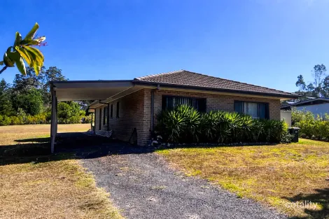 4 Cullen Gr, Hallidays Point, NSW 2430