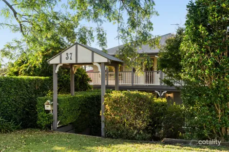 Property photo of 37 Harvey Street Mount Lofty QLD 4350