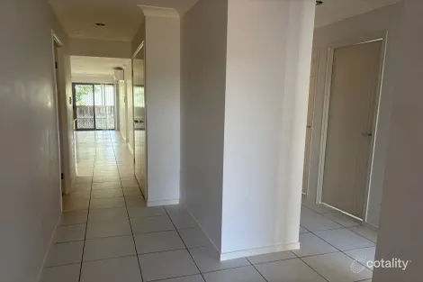 Property photo of 1/21 Sienna Drive Morayfield QLD 4506