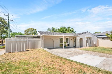 Property photo of 2 Currawong Way Thornlie WA 6108