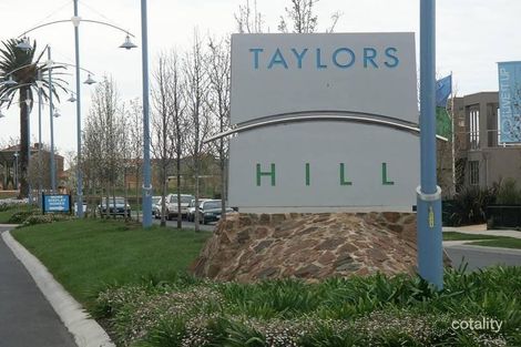 7 Roma Ct, Taylors Hill, VIC 3037