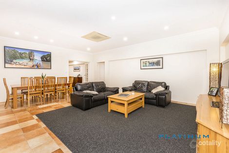 Property photo of 3 Hollins Bend Madeley WA 6065
