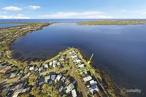 Property photo of 18 Buff Point Avenue Buff Point NSW 2262