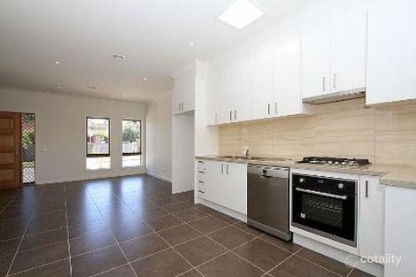Property photo of 4 Milton Parade Bundoora VIC 3083