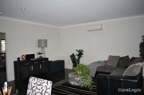 Property photo of 14 Singelton Court Emerald QLD 4720