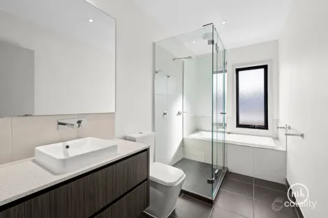 Property photo of 34 Damask Way Mernda VIC 3754