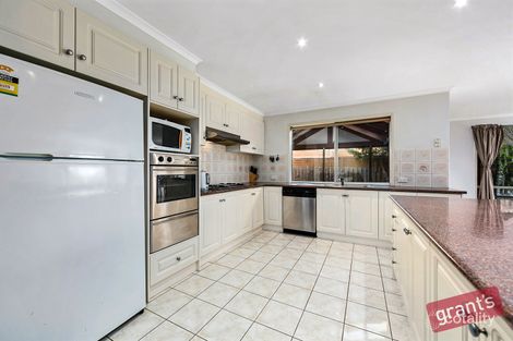 Property photo of 31 Kippenross Drive Narre Warren South VIC 3805