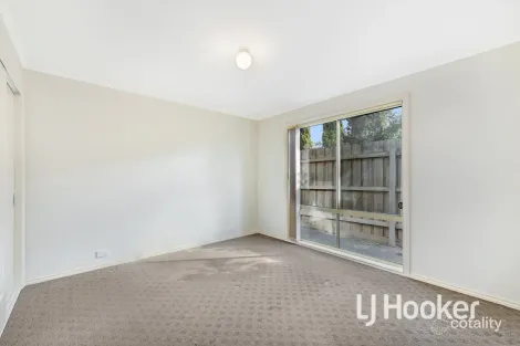Property photo of 1/21-31 Parman Avenue Pakenham VIC 3810