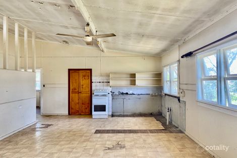 Property photo of 39 Dingyarra Street Toogoolawah QLD 4313
