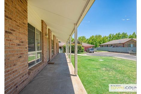 Property photo of 2 Fiona Place Armidale NSW 2350