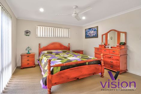 Property photo of 66 Pembridge Circuit Urraween QLD 4655