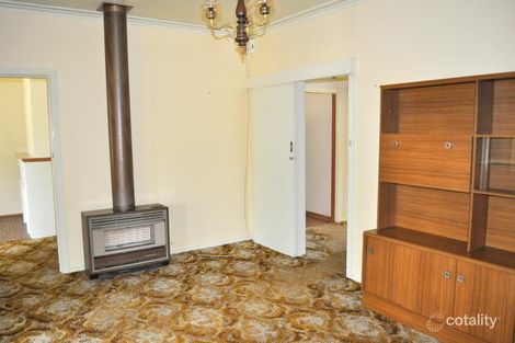 Property photo of 562 Kooringal Road Kooringal NSW 2650