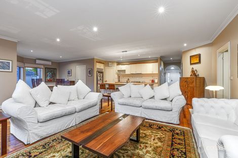 Property photo of 16 Pinevale Way Ballarat North VIC 3350