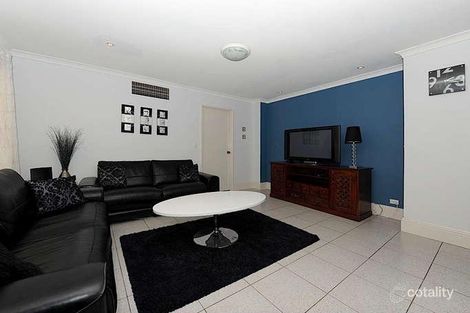Property photo of 5 Woodlea Crest Leeming WA 6149