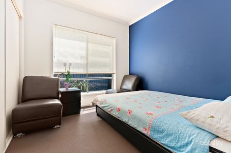 Property photo of 8 Pendula Place Pakenham VIC 3810