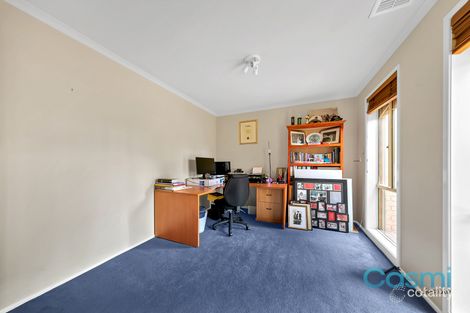 Property photo of 20 Limpopa Square Roxburgh Park VIC 3064