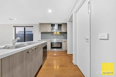 Property photo of 12 Tansy Street Tarneit VIC 3029