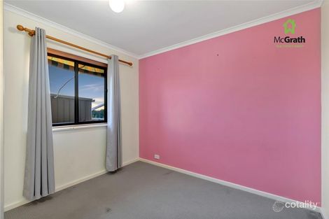 Property photo of 4 Kooraka Court Hallett Cove SA 5158