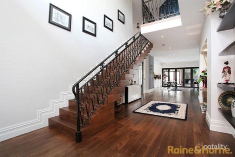 Property photo of 15 The Grange Caroline Springs VIC 3023