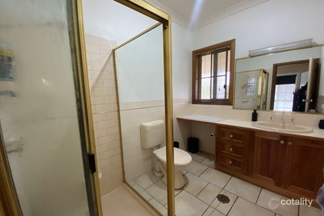 Property photo of 16 Willow Way Table Top NSW 2640