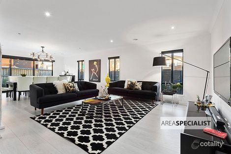 Property photo of 35 Daylily Drive Keysborough VIC 3173